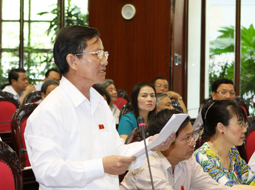 Đại biểu Huỳnh Thành (Gia Lai) phát biểu ý kiến