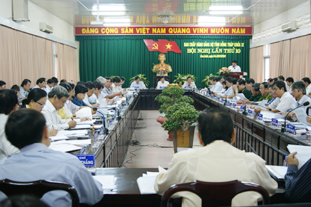 Quang cảnh Hội nghị Ban Chấp hành Đảng bộ tỉnh Đồng Tháp
