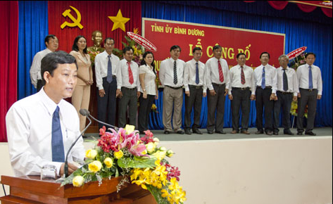 Trưởng Ban Nội chính Tỉnh uỷ Võ Văn Minh và tập thể cán bộ, công chức Ban Nội chính Tỉnh uỷ tiếp nhận nhiệm vụ mới