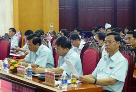 Các đại biểu dự Hội nghị tại đầu cầu Hà Nội