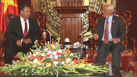 Phó Chủ tịch Quốc hội Uông Chu Lưu và Phó Viện trưởng Tổng Viện kiểm sát Uzbekistan Khalimov Khakibai Ashirovich