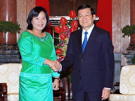 Chủ tịch nước Trương Tấn Sang tiếp bà Chea Leang, Viện trưởng Viện Công tố bên cạnh Tòa án tối cao Vương quốc Campuchia.