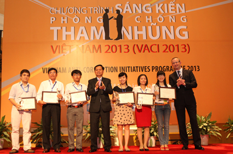 Trao giải cho những Đề án được giải VACI 2013