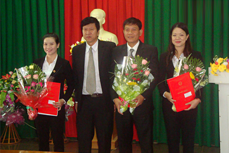 Cán bộ, công chức ngành tòa án nhân dân tỉnh Đắk Nông