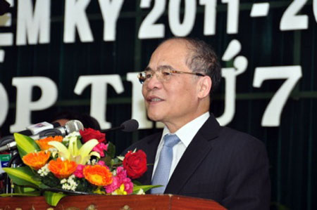 Chủ tịch Quốc hội Nguyễn Sinh Hùng phát biểu tại Kỳ họp thứ 7, Hội đồng nhân dân tỉnh Bình Định khóa XI.