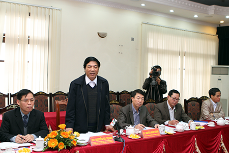 Đồng chí Nguyễn Bá Thanh, Ủy viên Trung ương Đảng, Phó Trưởng Ban Thường trực Ban Chỉ đạo Trung ương về PCTN, Trưởng Ban Nội chính Trung ương phát biểu tại buổi làm việc