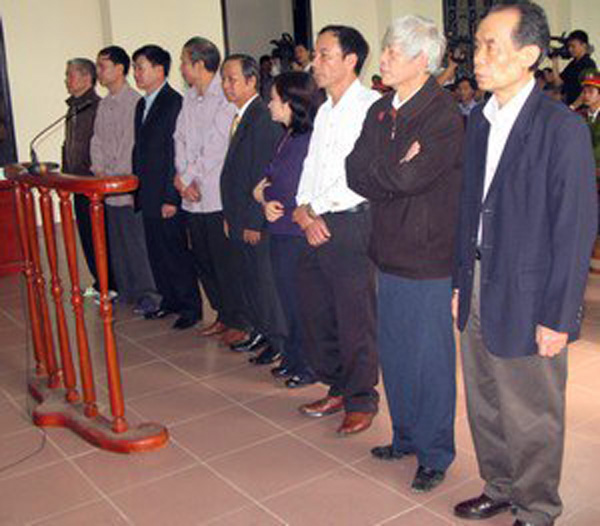 Các bị cáo trong vụ án tham nhũng đất đai tại khu Quán Nam, phường Kênh Dương, Lê Chân, Hải Phòng năm 2009