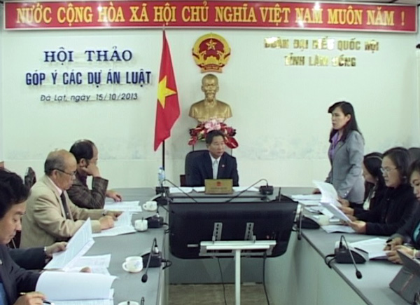 Đoàn ĐBQH tỉnh Lâm Đồng góp ý Lluật tiếp công dân và Luật công chứng