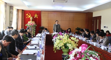 Các đồng chí lãnh đạo tỉnh làm việc với UBND thành phố Lai Châu