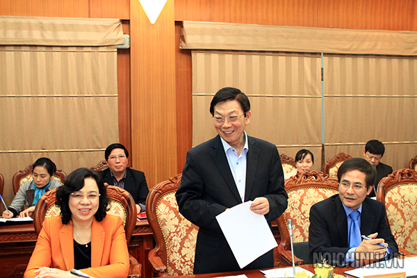Đồng chí Nguyễn Thế Thảo, Ủy viên Trung ương Đảng, Phó Bí thư Thành ủy, Chủ tịch UBND Thành phố Hà Nội phát biểu tại buổi làm việc
