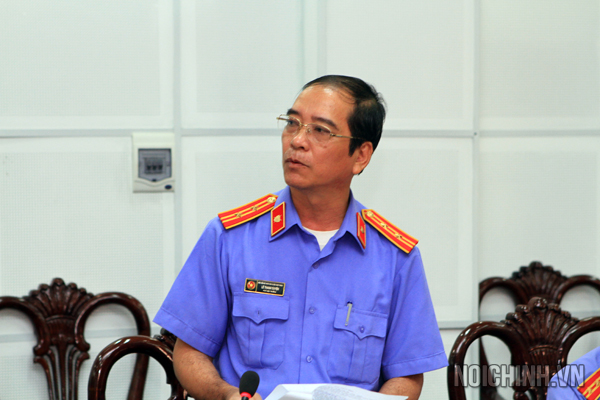 Đồng chí Lê Thanh Duyên, Viện trưởng Viện kiểm sát nhân dân huyện Chơn Thành