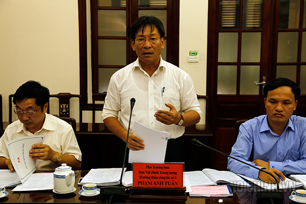 Đồng chí Phạm Anh Tuấn, Phó trưởng Ban Nội chính Trung ương, Trưởng Đoàn công tác phát biểu tại buổi làm việc