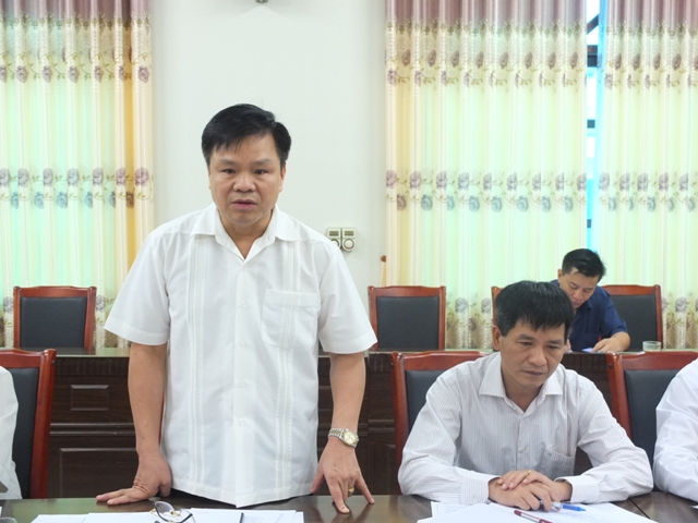 Đồng chí Lâm Văn Năm, Phó Bí thư Tỉnh ủy Điện Biên phát biểu tại buổi làm việc