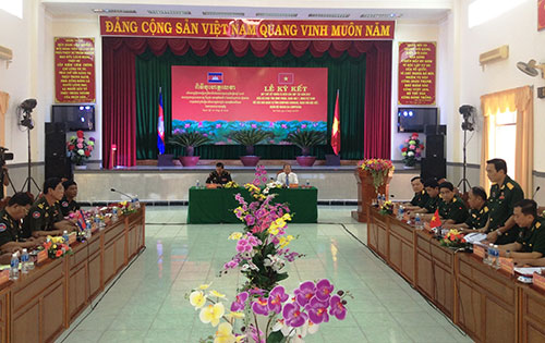 Bộ Chỉ huy quân sự tỉnh Bình Thuận tổ chức Tọa đàm về công tác đảm bảo quốc phòng - an ninh 