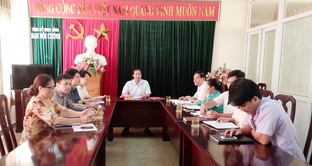 Một cuộc họp của Ban Nội chính Tỉnh ủy Ninh Bình