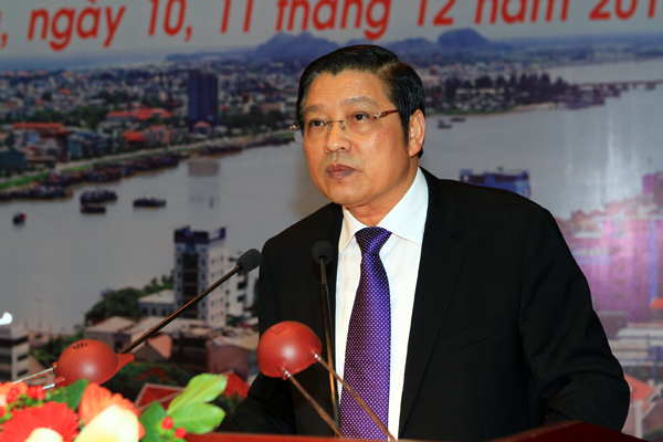 Đồng chí Phan Đình Trạc, Ủy viên Trung ương Đảng, Ủy viên Ban Chỉ đạo Trung ương về phòng, chống tham nhũng, Phó trưởng Ban Nội chính Trung ương phát biểu tại Hội nghị