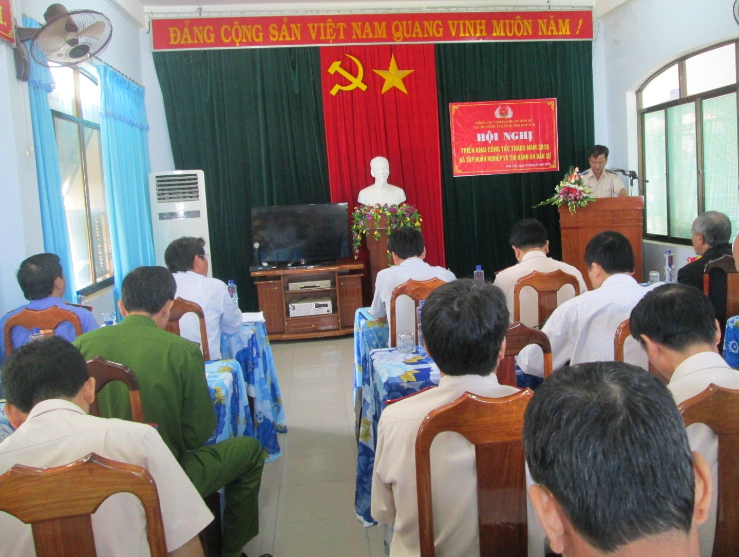 Cục thi hành án dân sự tỉnh Kon Tum triển khai nhiệm vụ công tác năm 2016 và tập huấn nghiệp vụ thi hành án