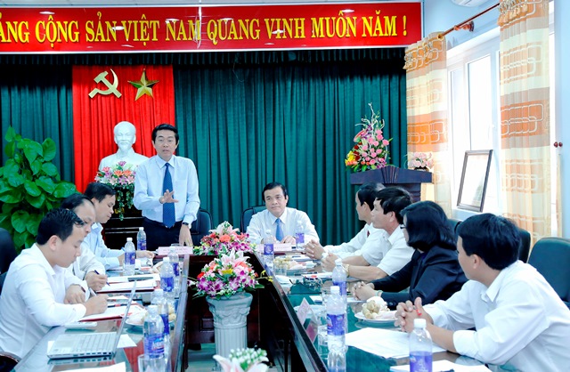 Đồng chí Võ Văn Dũng, Uỷ viên Trung ương Đảng, Phó trưởng Ban Nội chính Trung ương làm việc với Ban Nội chính Tỉnh uỷ Quảng Nam (Ảnh Đăng Linh)