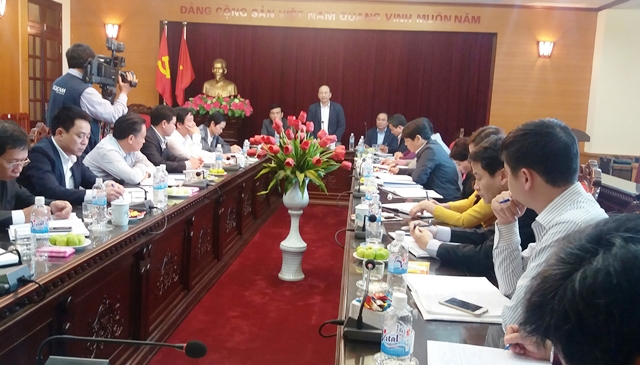 Đồng chí Phạm Văn Sinh, Bí thư Tỉnh ủy phát biểu tại buổi làm việc.