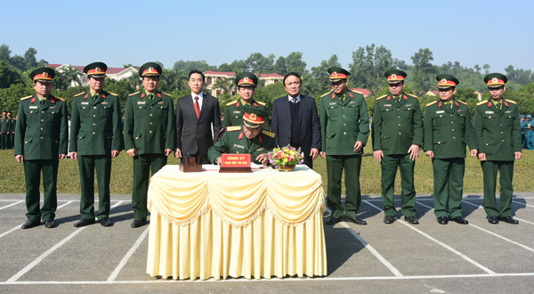 Bộ Chỉ huy Quân sự tỉnh Tuyên Quang tổ chức Lễ ra quân huấn luyện năm 2016