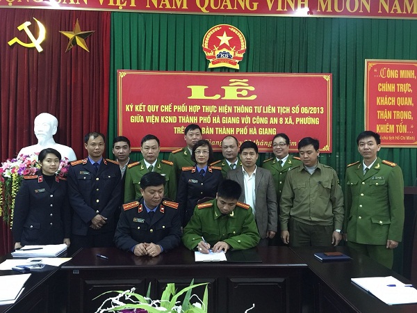 Viện kiểm sát nhân dân thành phố Hà Giang tổ chức ký kết Quy chế phối hợp trong công tác tiếp nhận, giải quyết tố giác, tin báo về tội phạm và kiến nghị khởi tố
