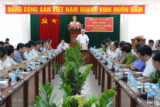 Đồng chí Lương Minh Sơn, Phó Bí thư Thường trực Tỉnh ủy phát biểu kết luận Hội nghị 