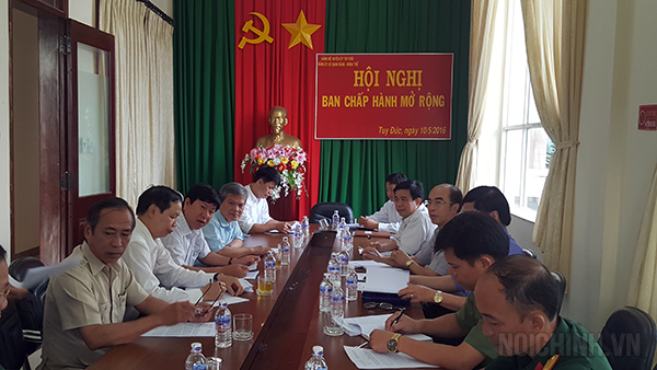 Đoàn công tác làm việc với huyện ủy Tuy Đức, một huyện biên giới tỉnh Đắk Nông
