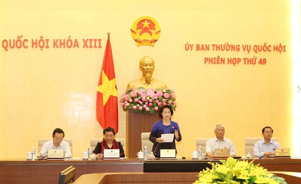 Đồng chí Nguyễn Thị Kim Ngân, Ủy viên Bộ Chính trị, Chủ tịch Quốc hội phát biểu tại Phiên họp 49 của Ủy ban Thường vụ Quốc hội Khóa XIII