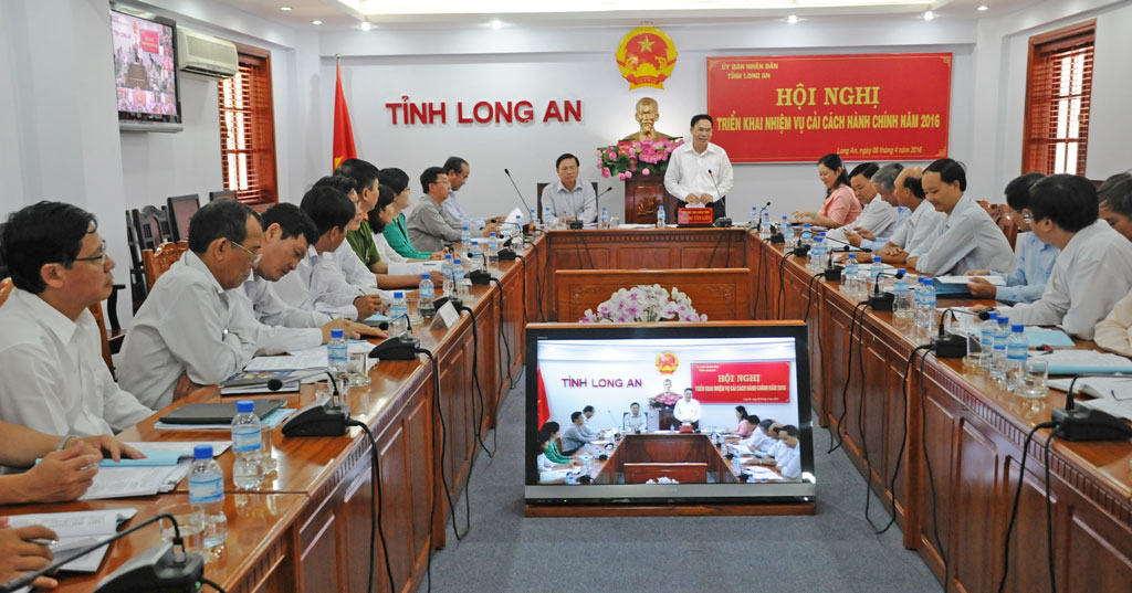 Hội nghị trực tuyến với các địa phương về triển khai nhiệm vụ cải cách hành chính năm 2016 tỉnh Long An