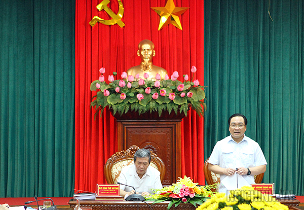 Đồng chí Hoàng Trung Hải, Ủy viên Bộ Chính trị, Bí thư Thành ủy Thành phố Hà Nội phát biểu tại buổi làm việc