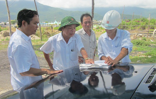 Lãnh đạo Ban Nội chính Tỉnh ủy Thừa Thiên – Huế nắm tình hình an ninh, trật tự tại thị trấn Lăng Cô, huyện Phú Lộc