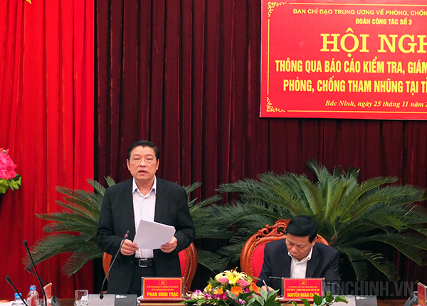 Đồng chí Phan Đình Trạc, Ủy viên Trung ương Đảng, Trưởng Ban Nội chính Trung ương, Phó trưởng Ban Thường trực Ban Chỉ đạo Trung ương về PCTN phát biểu kết luận Hội nghị