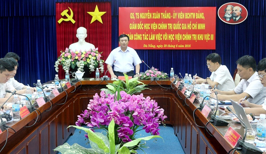 GS,TS Nguyễn Xuân Thắng, Ủy viên Trung ương Đảng, Giám đốc Học viện Chính trị quốc gia Hồ Chí Minh làm việc tại Học viện Chính trị khu vực III