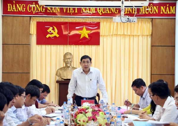 Trưởng Ban Nội chính Thành ủy Thành phố Hồ Chí Minh làm việc với Sở Tài Nguyên và Môi trường 