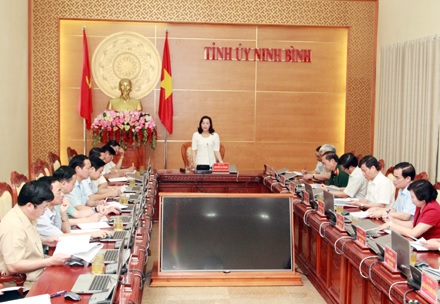 Thường trực Tỉnh ủy Ninh Bình tổ chức Hội nghị triển khai nhiệm vụ trọng tâm công tác tháng 5-2017