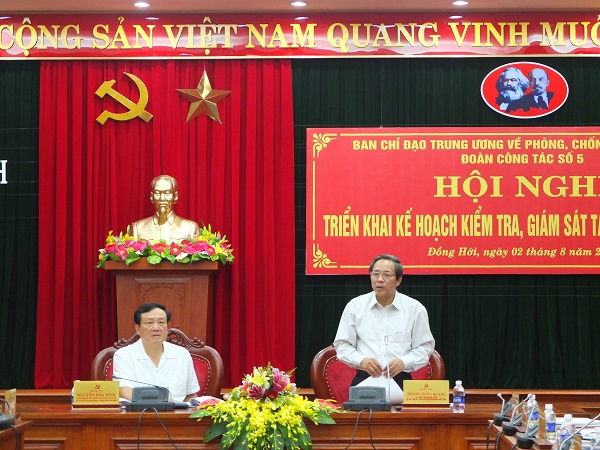 Đồng chí Hoàng Đăng Quang, Ủy viên Trung ương Đảng, Bí thư Tỉnh ủy, Chủ tịch Hội đồng nhân dân tỉnh Quảng Bình