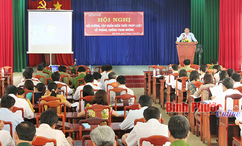 Một Hội nghị bồi dưỡng, tập huấn kiến thức pháp luật về phòng, chống tham nhũng tỉnh Bình Phước