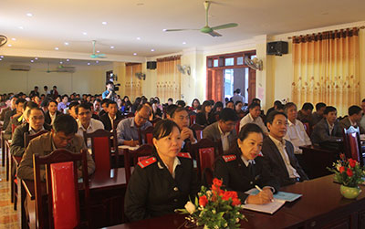 Các đại biểu dự Hội nghị tập huấn công tác nội chính và phòng, chống tham nhũng tỉnh Lai Châu