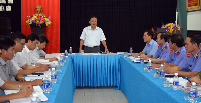 Đồng chí Trần Hải Châu, Ủy viên Ban Thường vụ, Trưởng Ban Nội chính Tỉnh ủy Quảng Bình chủ trì hội nghị giao ban các cơ quan tố tụng