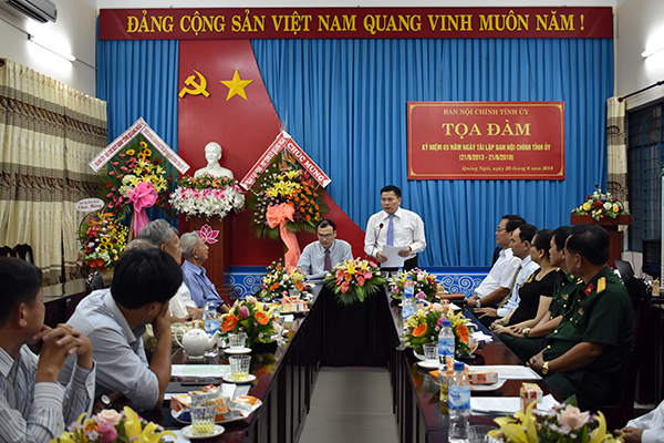 Đồng chí Trần Văn Minh, Phó Bí thư Tỉnh ủy dự và phát biểu