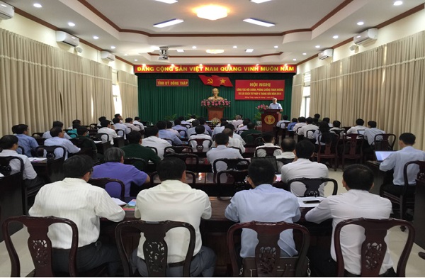 Đồng chí Nguyễn Tôn Hoàng, Phó Bí thư Thường trực Tỉnh ủy phát biểu kết luận Hội nghị