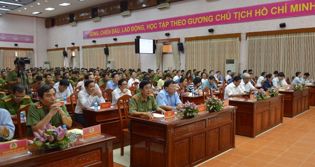 Các đại biểu dự Hội nghị công tác an ninh trật tự tỉnh Đồng Tháp