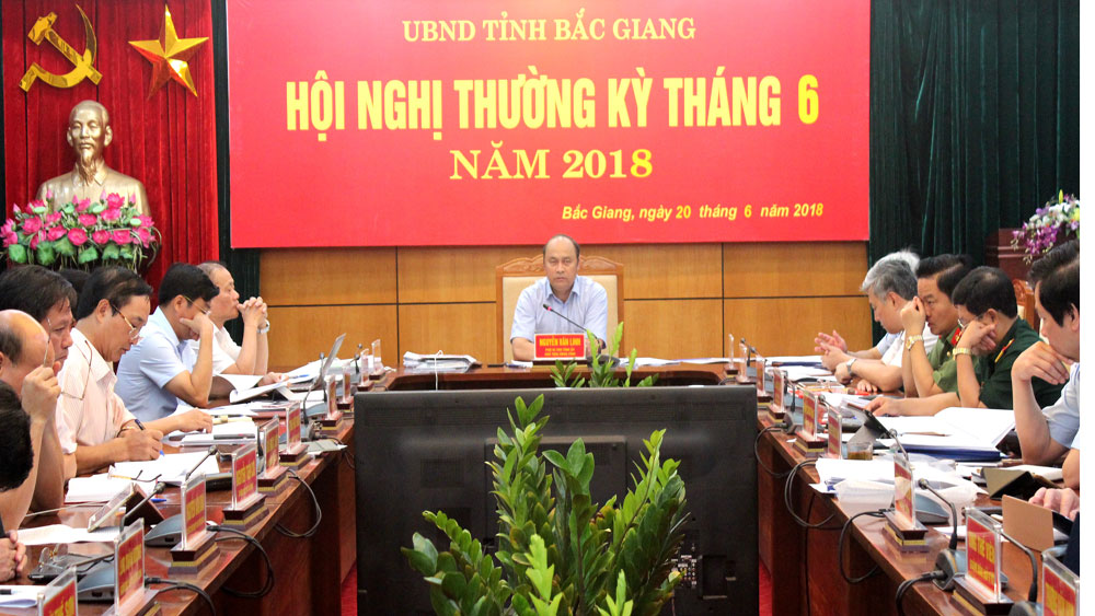Một hội nghị thường kỳ của UBND tỉnh Bắc Giang