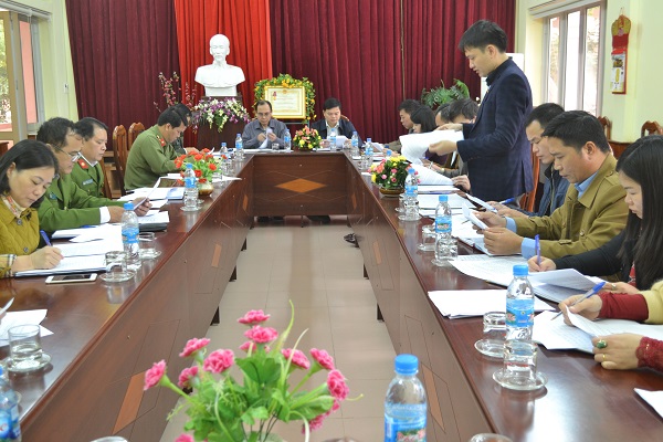 Quang cảnh buổi làm việc với Huyện ủy Hà Quảng