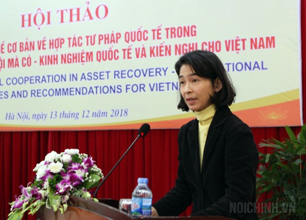 Bà Akiko Fujji, Phó Giám đốc UNDP tại Việt Nam phát biểu tại Hội thảo
