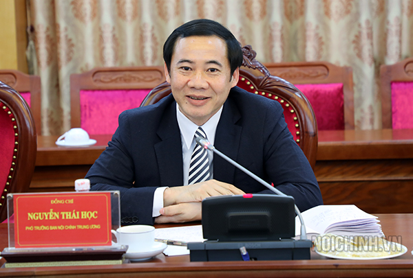 Đồng chí Nguyễn Thái Học, Phó trưởng Ban Nội chính Trung ương phát biểu tại buổi làm việc