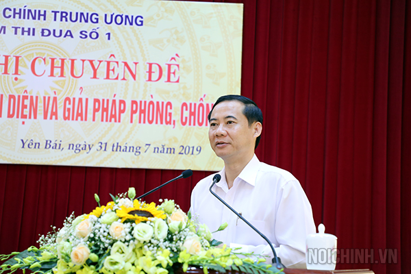 Đồng chí Nguyễn Thái Học, Phó trưởng Ban Nội chính Trung ương, Ủy viên Ban Chỉ đạo Cải cách tư pháp Trung ương phát biểu kết luận Hội nghị