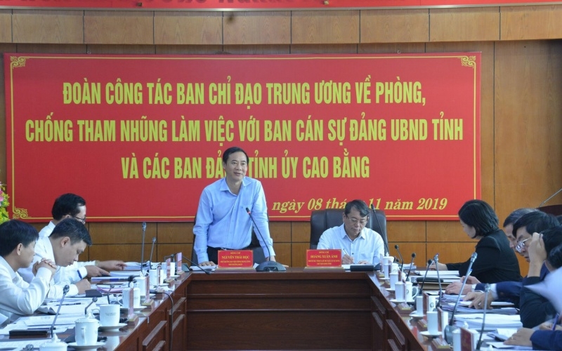 Đồng chí Nguyễn Thái Học, Phó trưởng Ban Nội chính Trung ương, Phó trưởng Đoàn công tác phát biểu tại buổi làm việc
