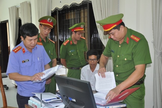 Cơ quan Cảnh sát điều tra - Công an tỉnh Quảng Nam khởi tố, bắt tạm giam nguyên Giám đốc Ban quản lý rừng phòng hộ Sông Tranh để điều tra hành vi “tham ô tài sản”