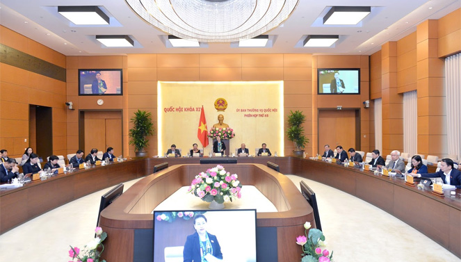 Chủ tịch Quốc hội Nguyễn Thị Kim Ngân chủ trì Phiên họp